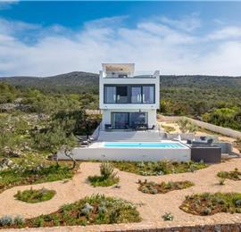 3 Bedroom Villa with Heated Pool and Sea view near Stari Grad, Hvar Island Sleeps 6-8 